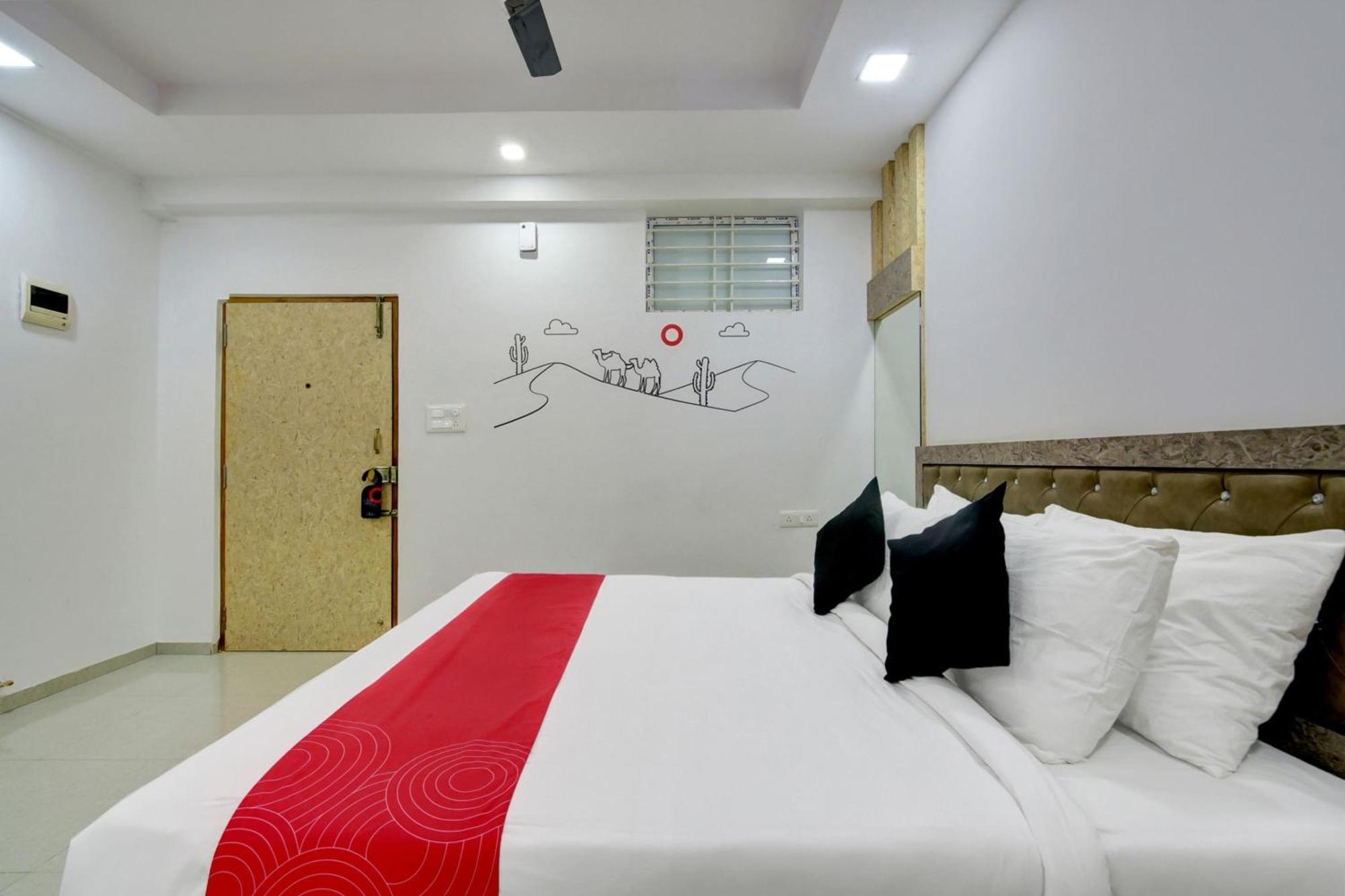Hotel Super Grand Collection O Near Sarjapur Road Near 7D Voyage Bangalore Exterior foto